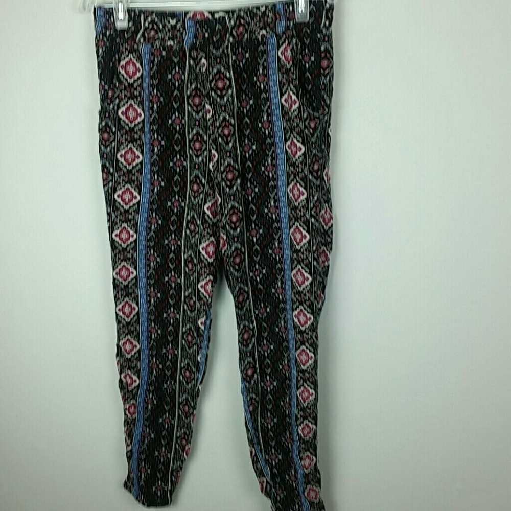 FOREVER 21 l Print Jogger Pants Size Medium B1